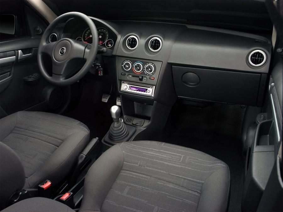  Chevrolet Prisma 2006 года  (фото 5 из 16)